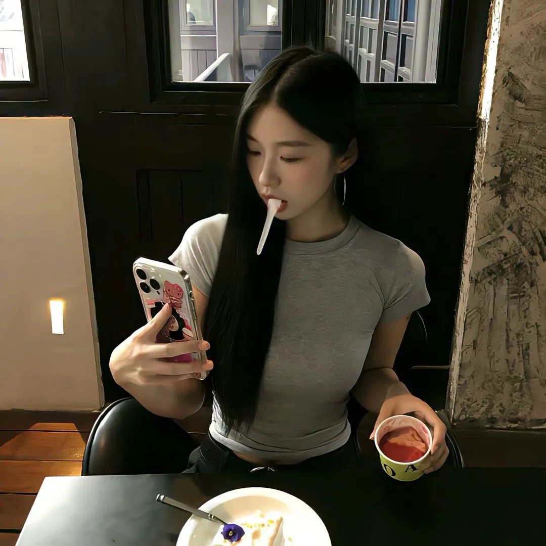 女孩不微笑 海报